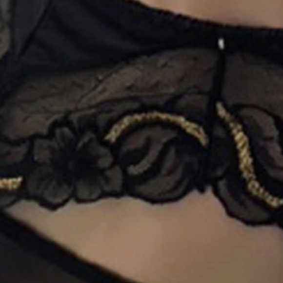 VINTAGE Formfit Garter Belt Black w/ Gold Lame Swirl Detail Metal Fasteners - Picture 6 of 13